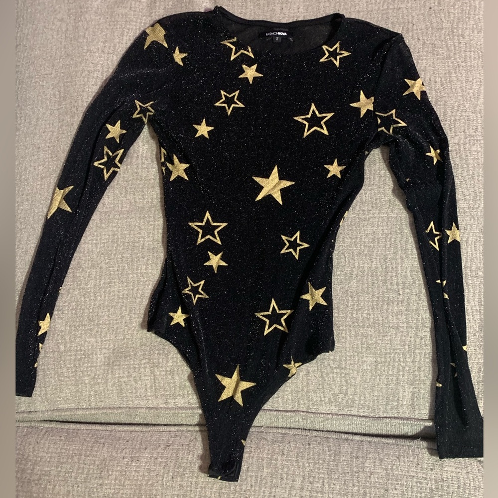 FASION NOVA STAR BLACK BODYSUIT SIZE SMALL